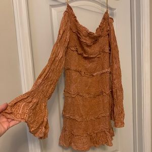 Off the shoulder dress NWOT